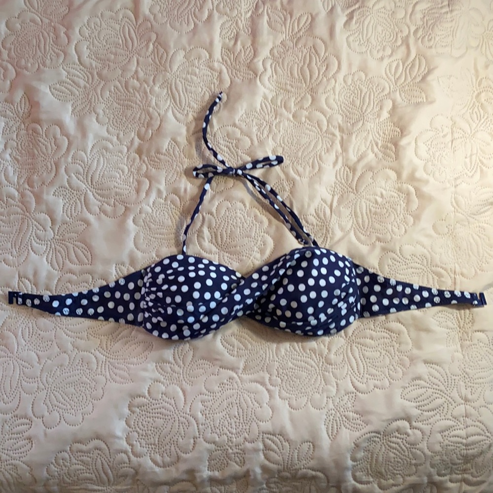 Polka dots bikini top